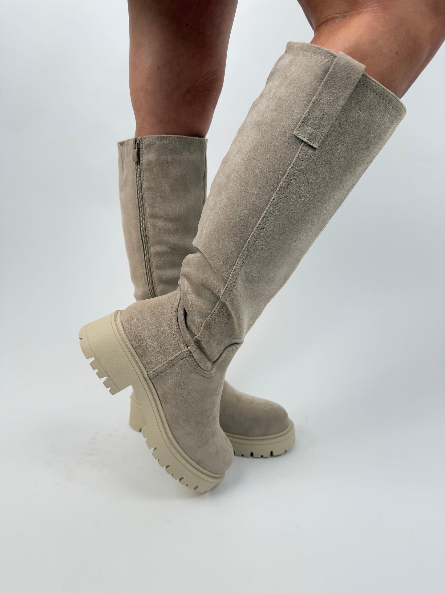 Chic Knee High Leather Boots
