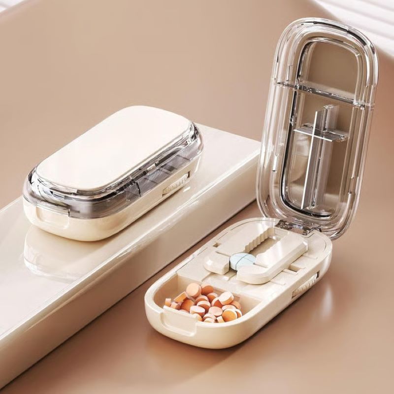Compact Secure Pill Splitter for Easy Medication Management