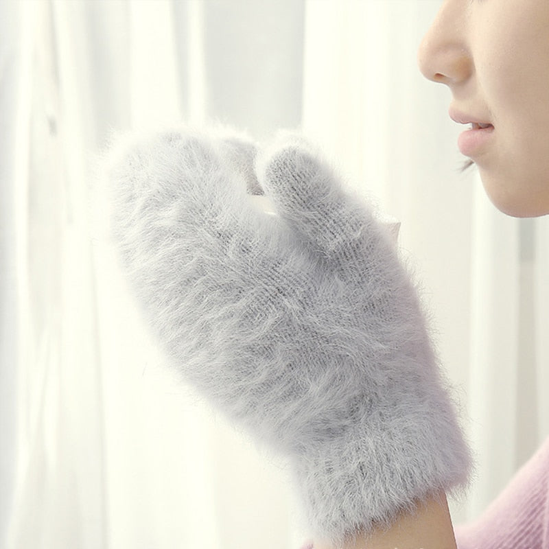 CozyNest™ - Warm Wool Gloves for Cozy Winter Days
