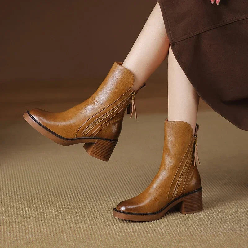 Sleek Leather Ankle Boots for Everyday Style