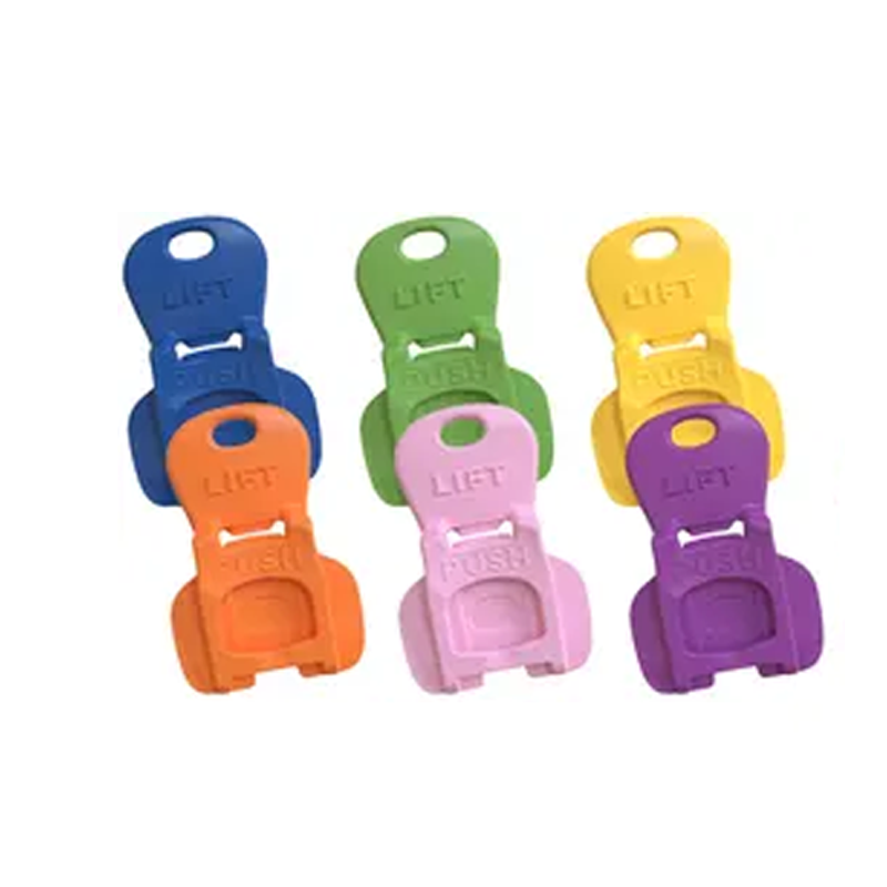 Hands-Free Spring-Loaded Can Opener for Effortless Cooking