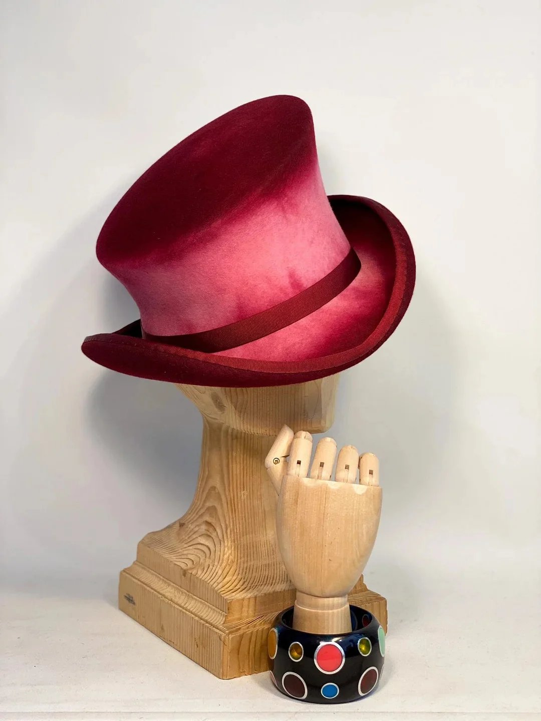 Sleek Twist Knit Hat for Effortless Style