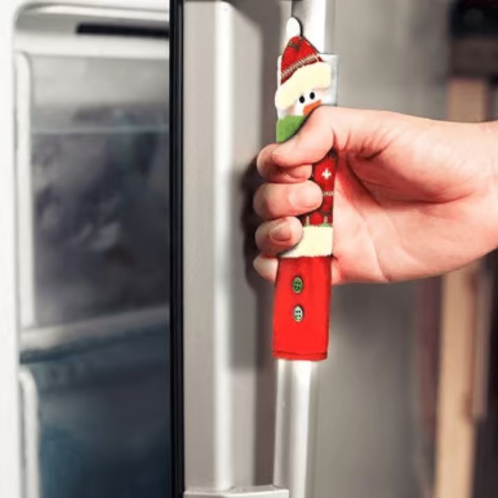 FrostyGrips™ - Holiday Snowman Door Handle Covers