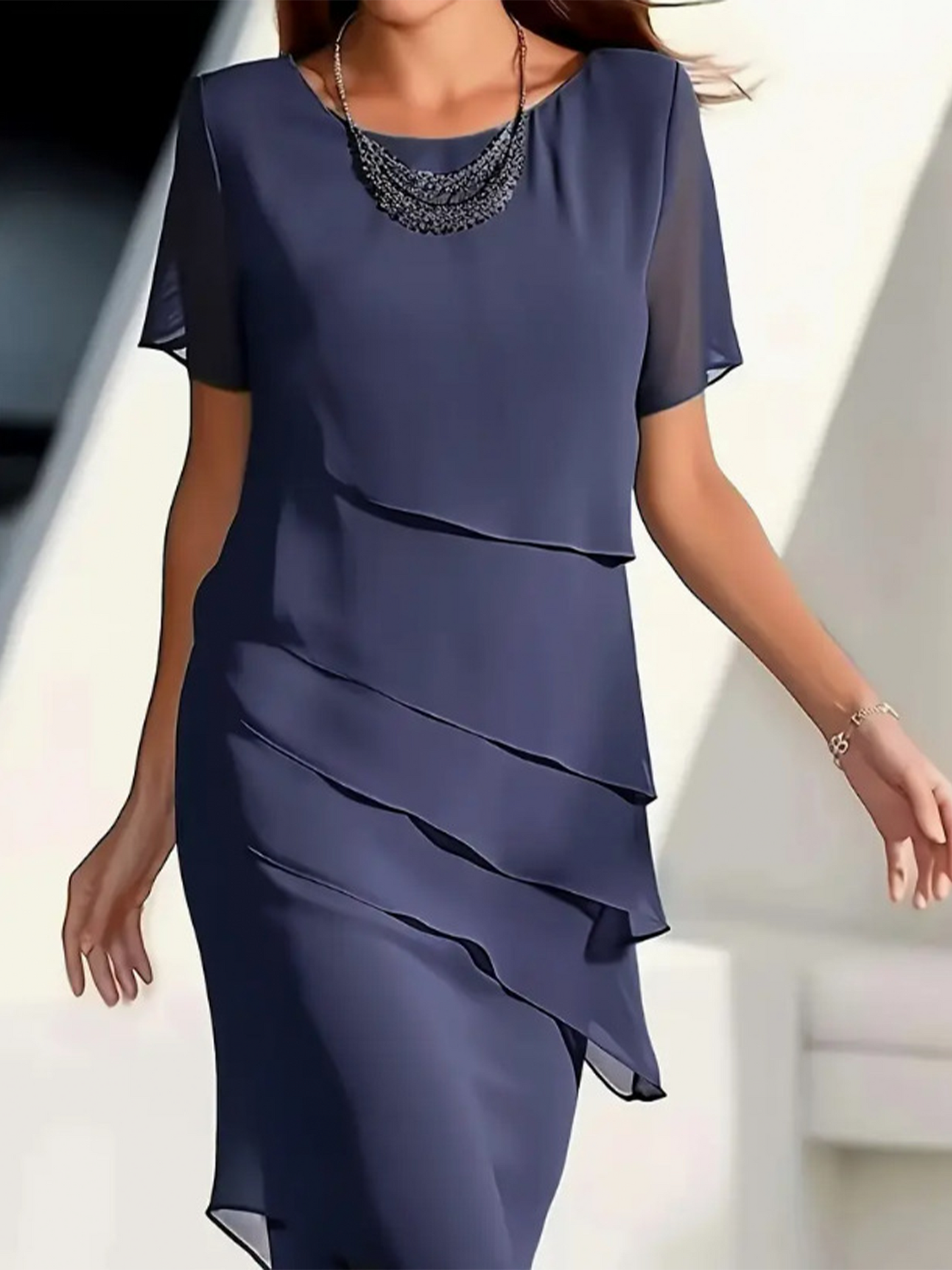 Elegant Midi Dress - Timeless Chic for Every Occasion