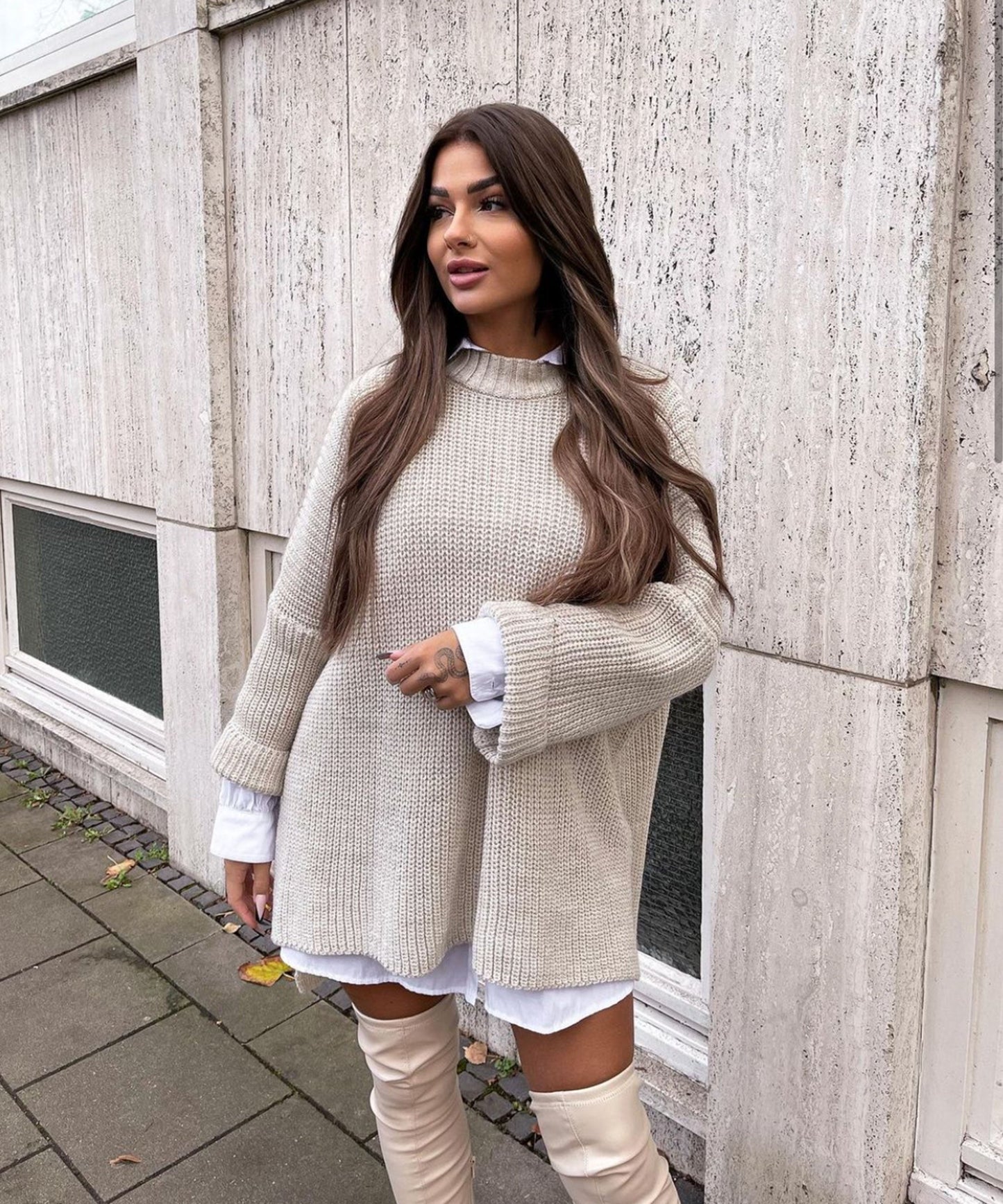 Cozy Oversized Knit Sweater in Soft Beige