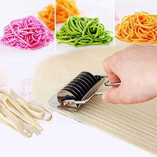 SavorSlice™ - Effortless Restaurant-Quality Noodle Cutter