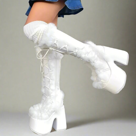 Cozy Chunky Platform Boots for Winter Style