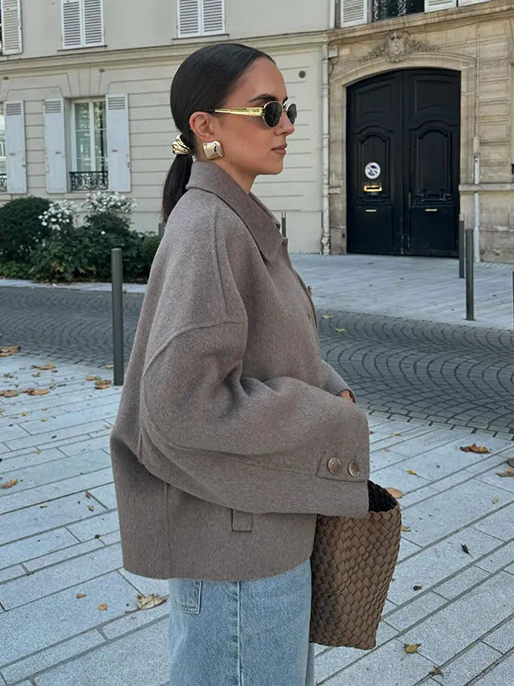 Elegant Quilted Lapel Jacket for Transitional Seasons