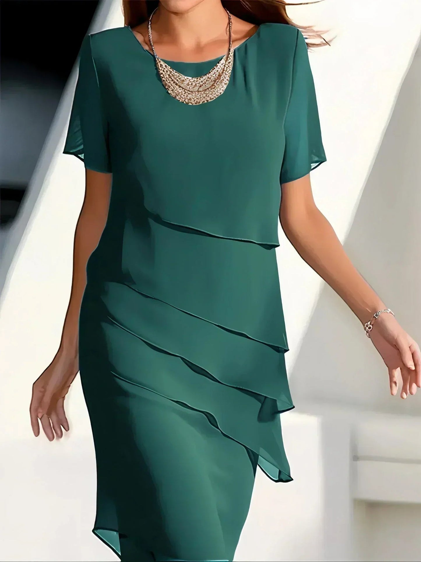 Elegant Midi Dress - Timeless Chic for Every Occasion