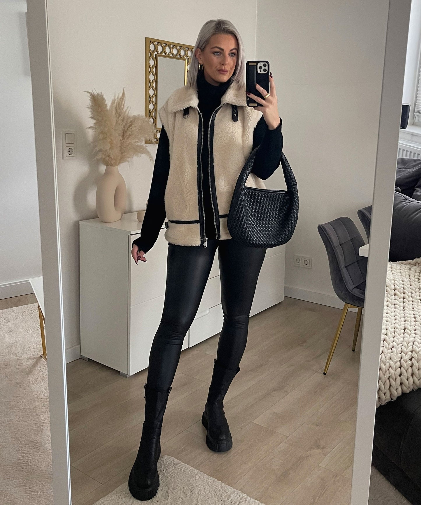 Cozy Faux Fur Teddy Vest for Layered Winter Style