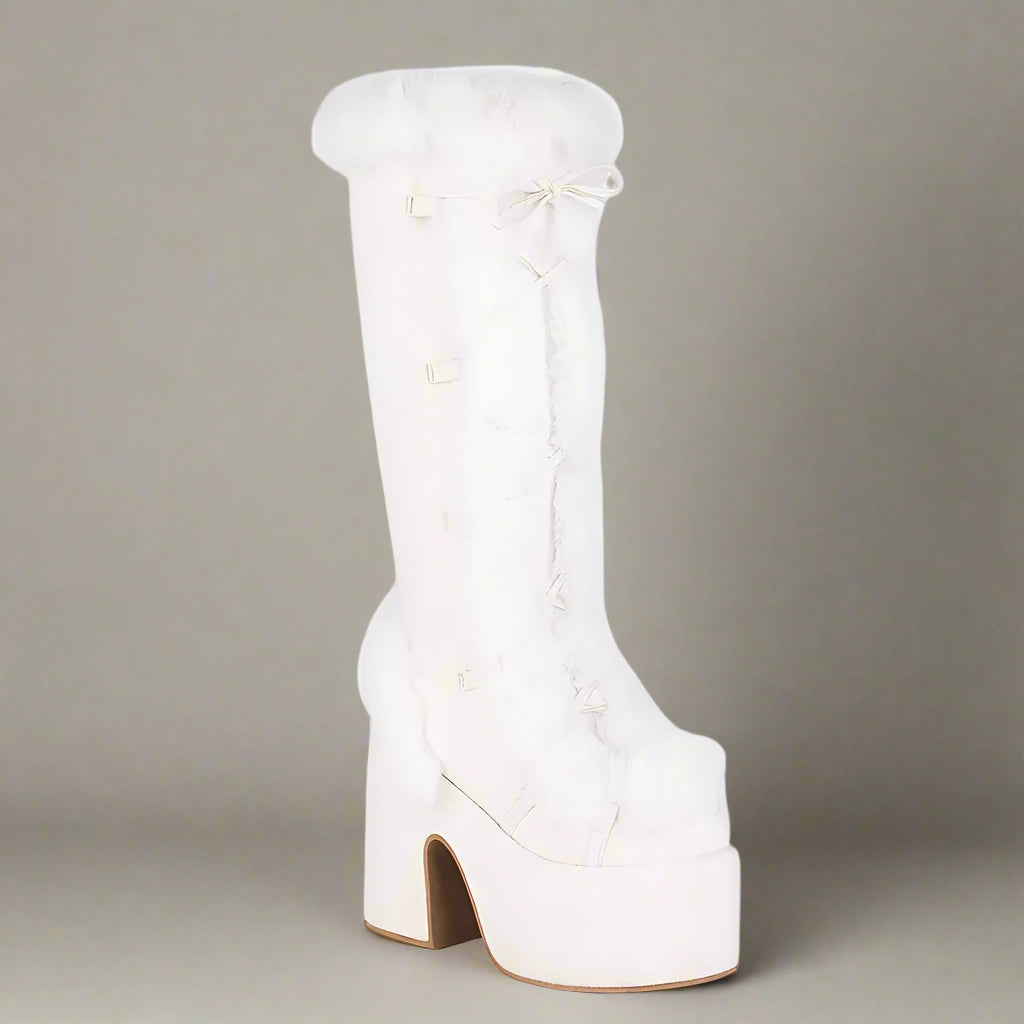 Cozy Chunky Platform Boots for Winter Style