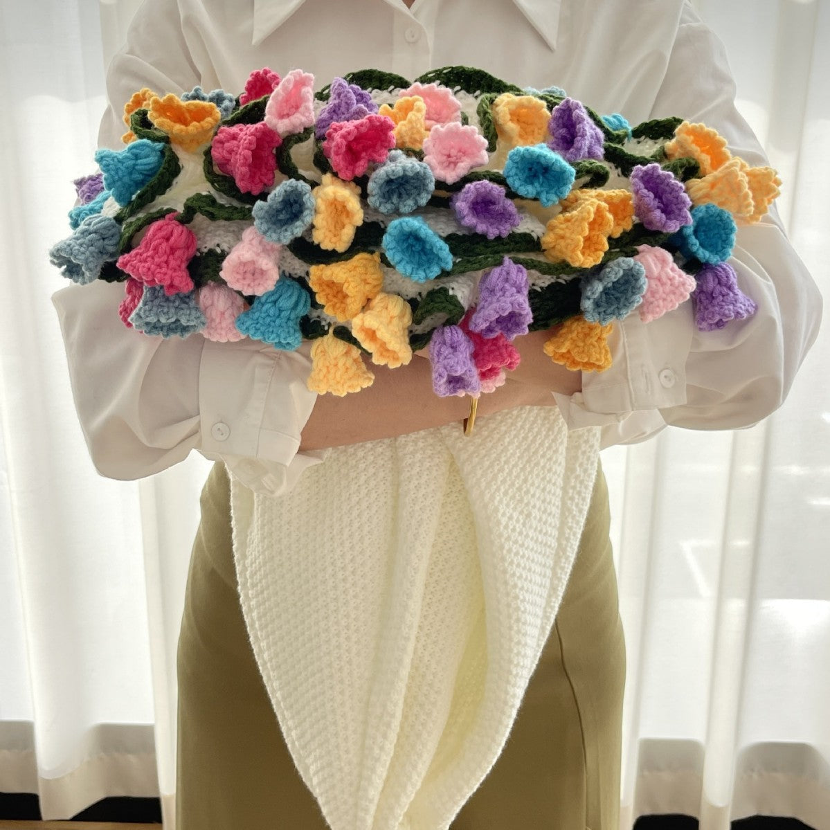 CozyLily - Ultimate Soft Warmth with Stunning Crochet Design