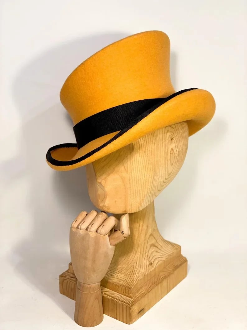 Sleek Twist Knit Hat for Effortless Style