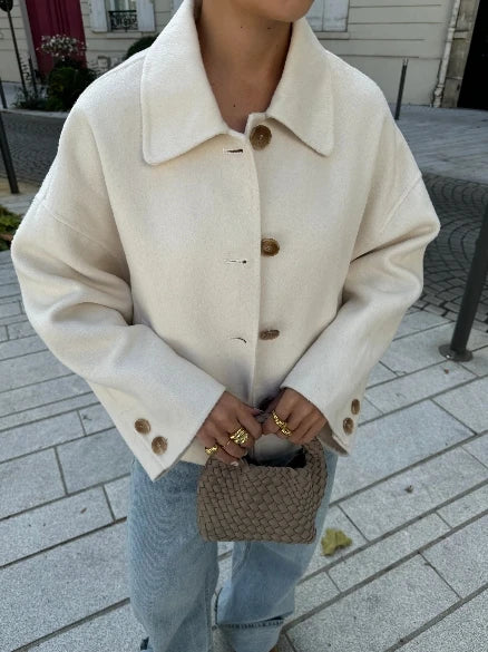 Elegant Quilted Lapel Jacket for Transitional Seasons