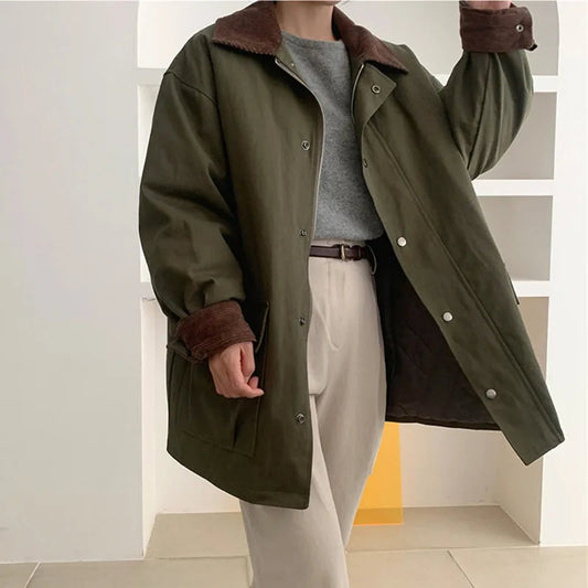 Vintage-Inspired Women's Jacket with Turn-Down Collar and Large Pockets