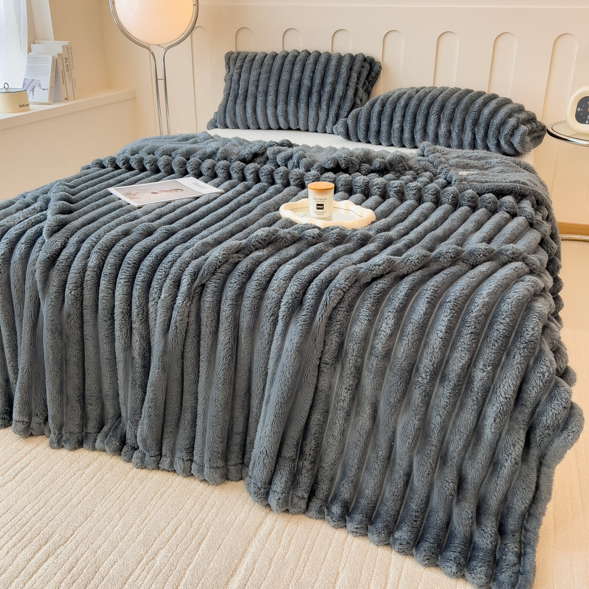 SnugDream™ - Cozy Fitted Sheet Plush Blanket for Ultimate Comfort