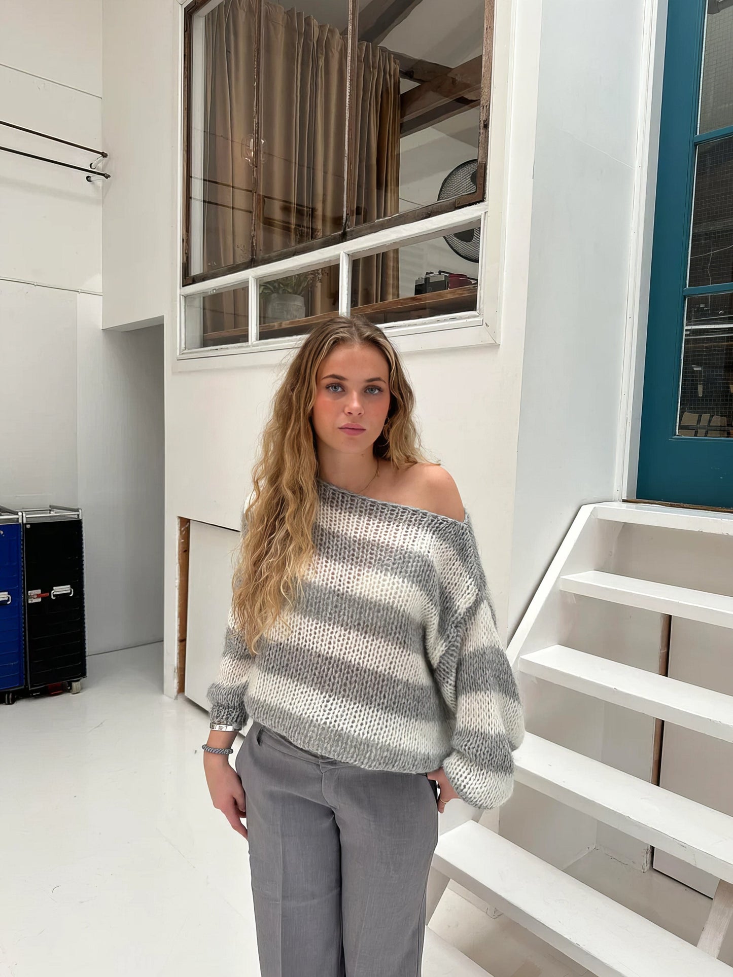 Cozy Lightweight Knit Sweater for Everyday Wear