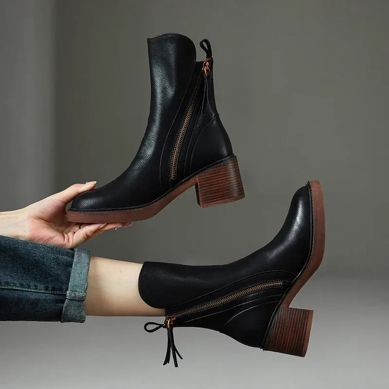 Sleek Leather Ankle Boots for Everyday Style