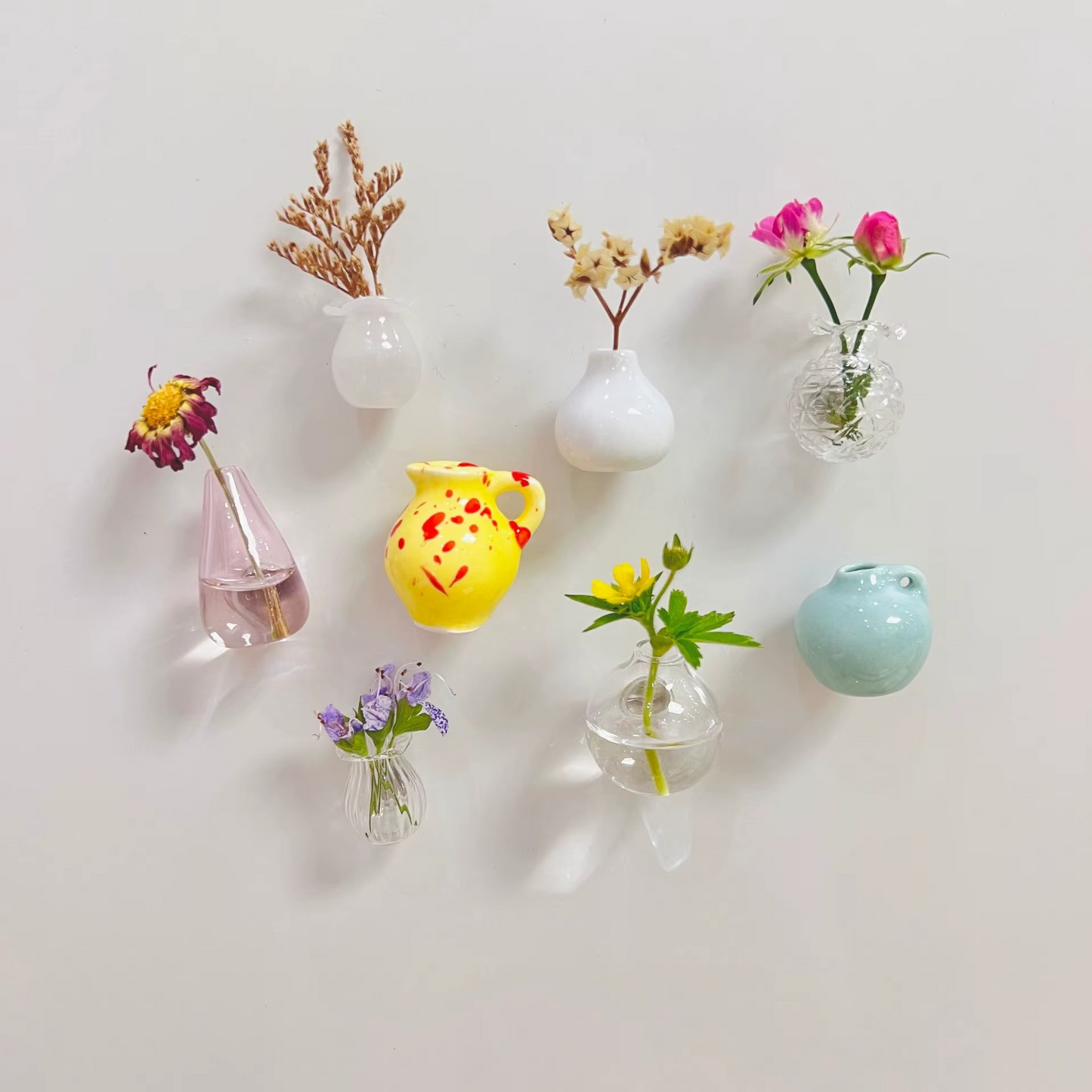 Set of 5 Mini Magnetic Flower Vases for Modern Home Decor