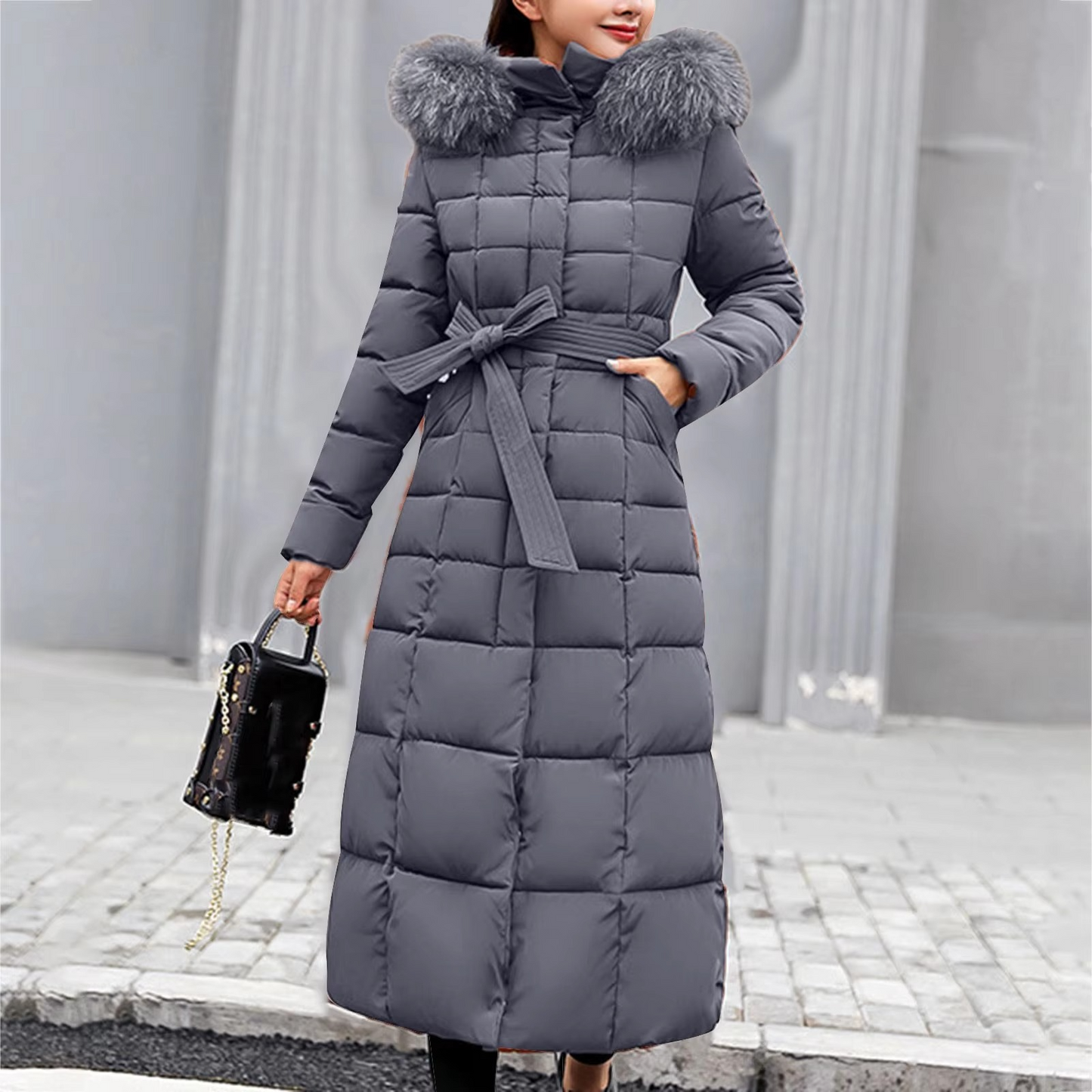 Stylish Long Puffer Coat with Faux Fur Collar