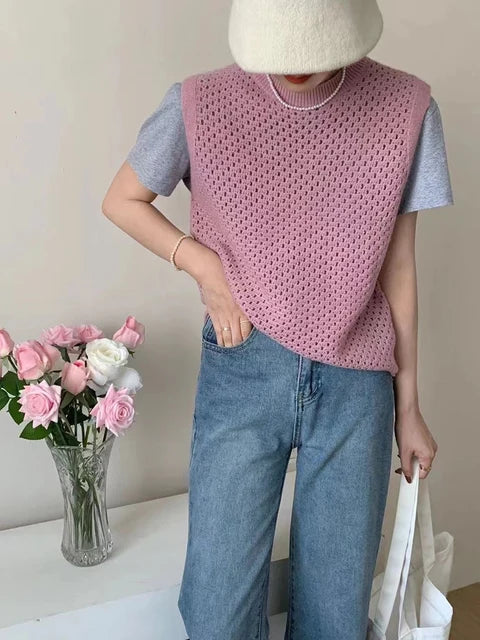 Women's Sleeveless Knitted Sweater Lightweight Loose Top