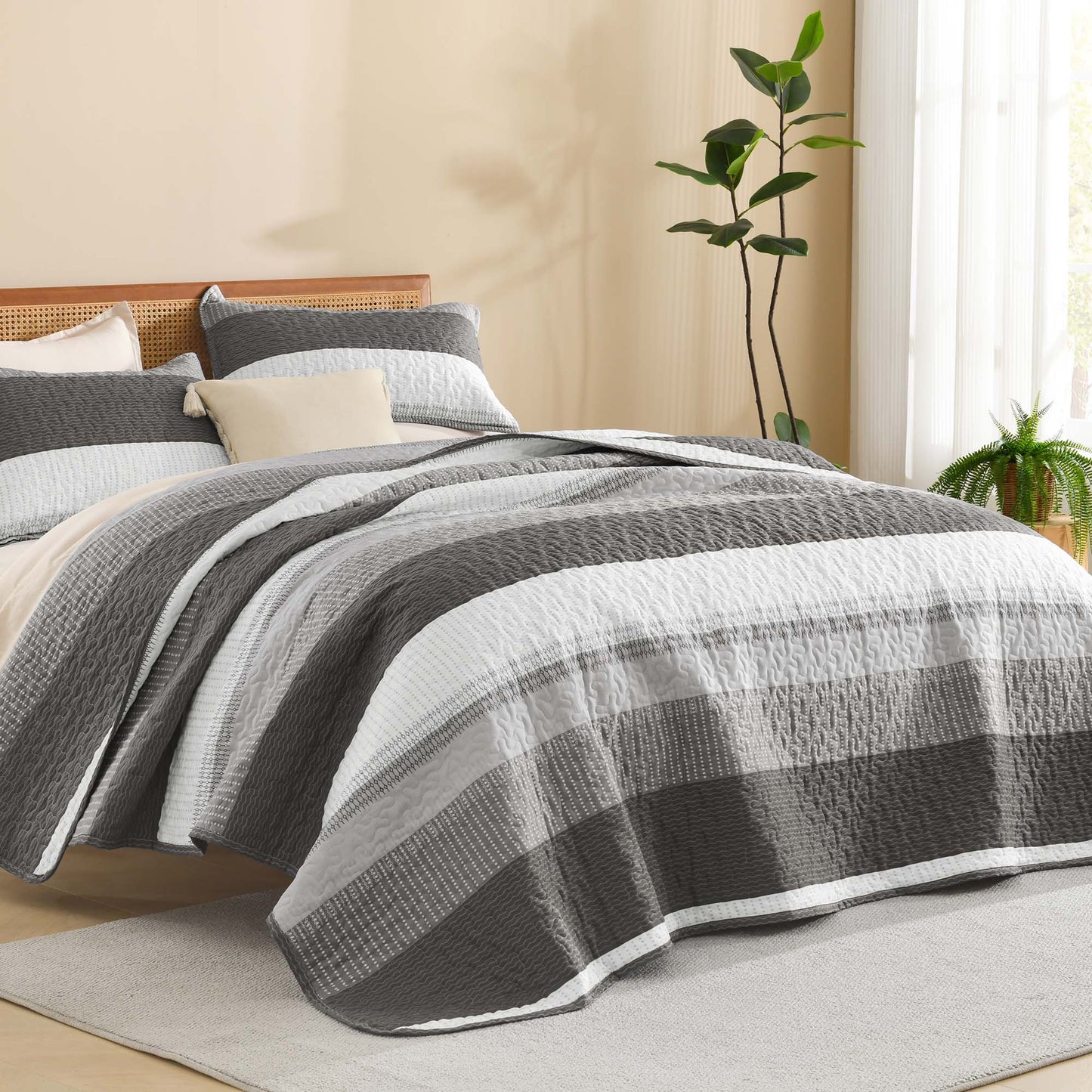 Striped Quilt Set with Cozy Cloudlike Comfort