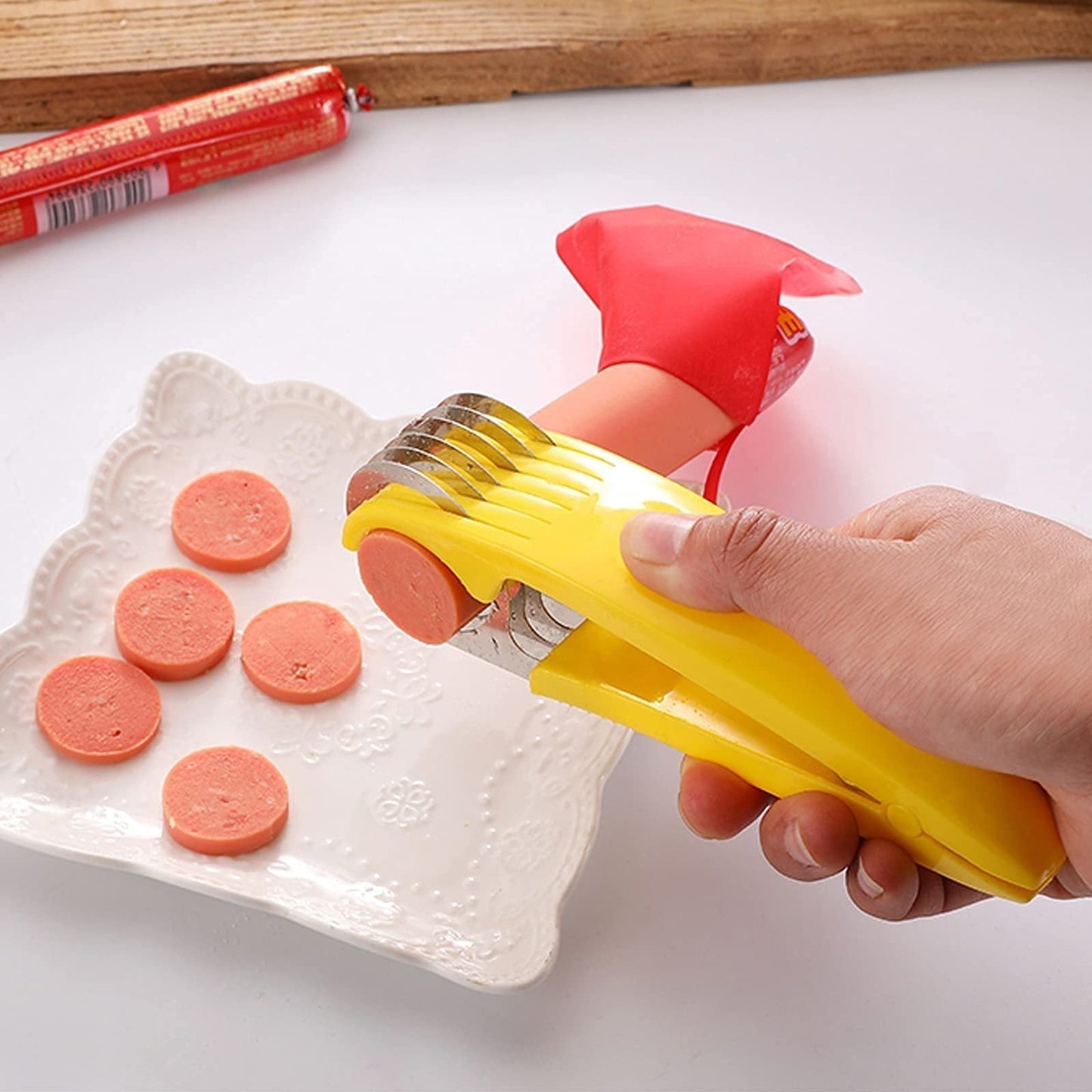 Ergonomic Handheld Food Slicer for Easy Kitchen Prep