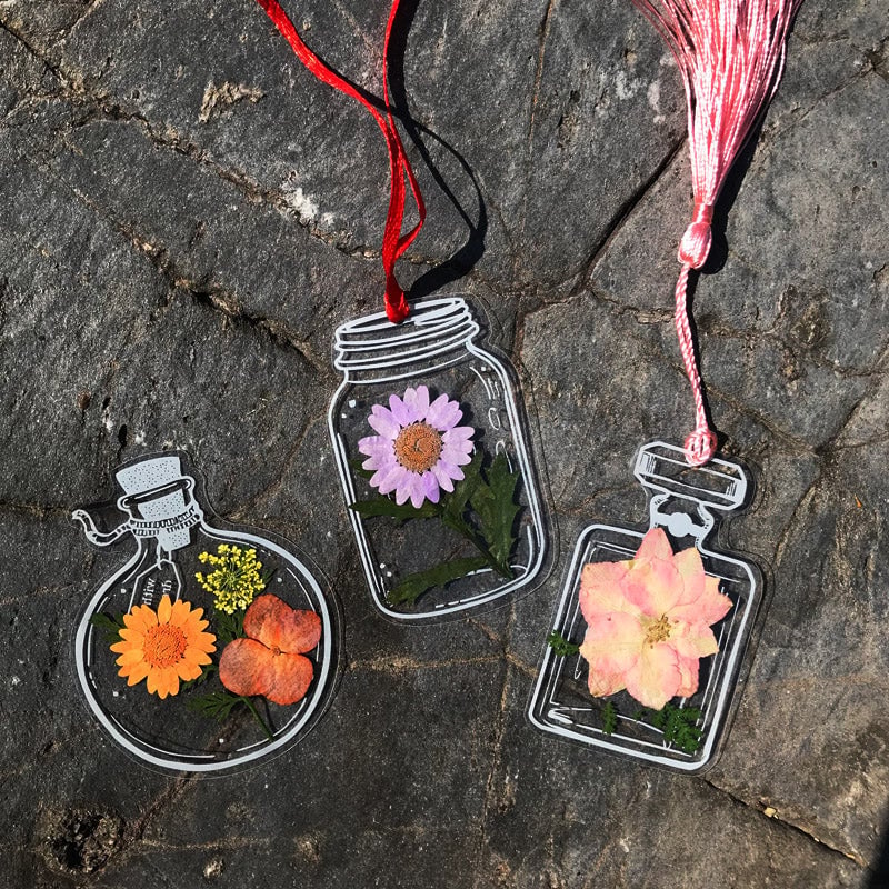 FloraMark - Beautifully Protect Your Books with Real Flowers