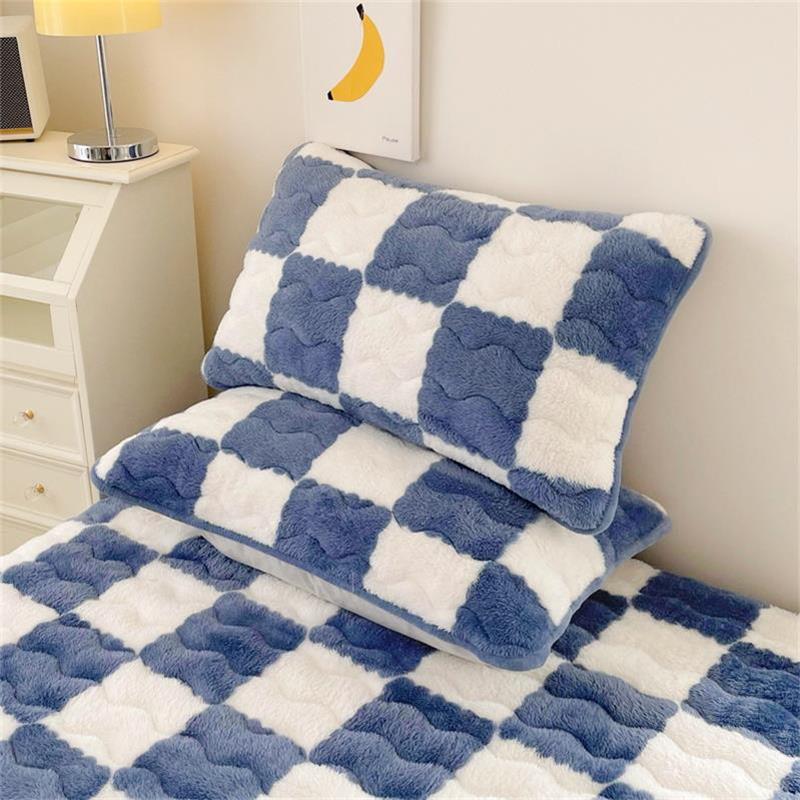FlannelDream™ - Soft All-Season Flannel Bedding Set