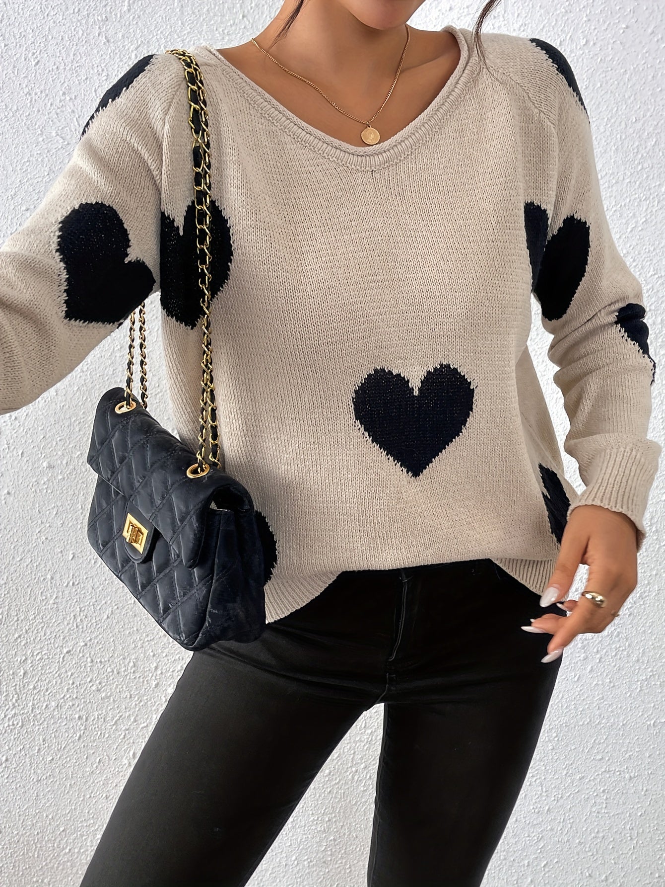 Cozy Heart Pattern Sweater for Romantic Winter Style