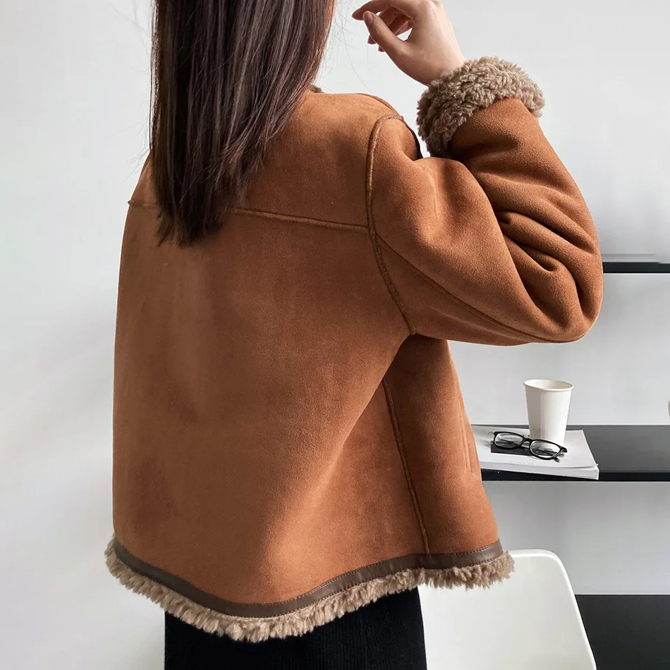 Cozy Brown Fleece-Lined Buttoned Jacket for Women