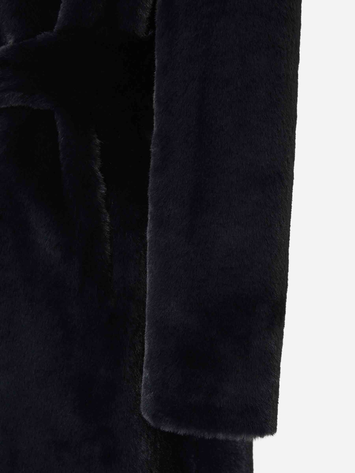 Chic Faux Fur Coat for Elegant Winter Style