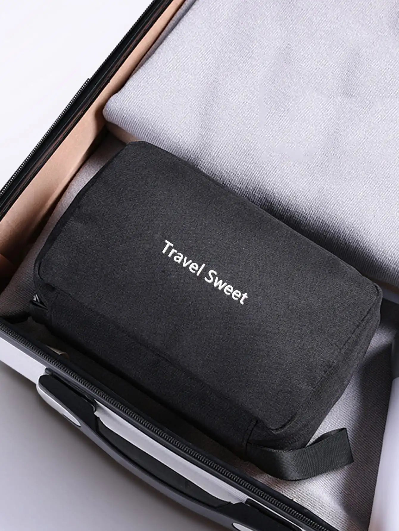 DryNexa™ TravelCube Foldable Toiletry Bag with Wet-Dry Separation