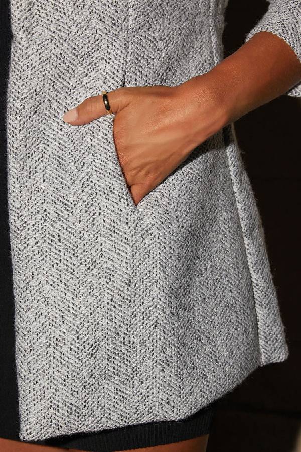 Chic Heather Grey Pocketed Coat for Everyday Style