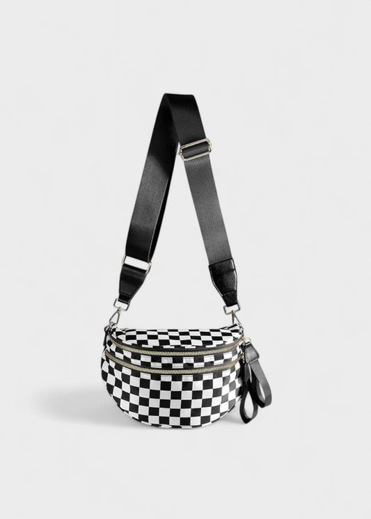 Sleek Leather Bum Bag for Hands-Free Style