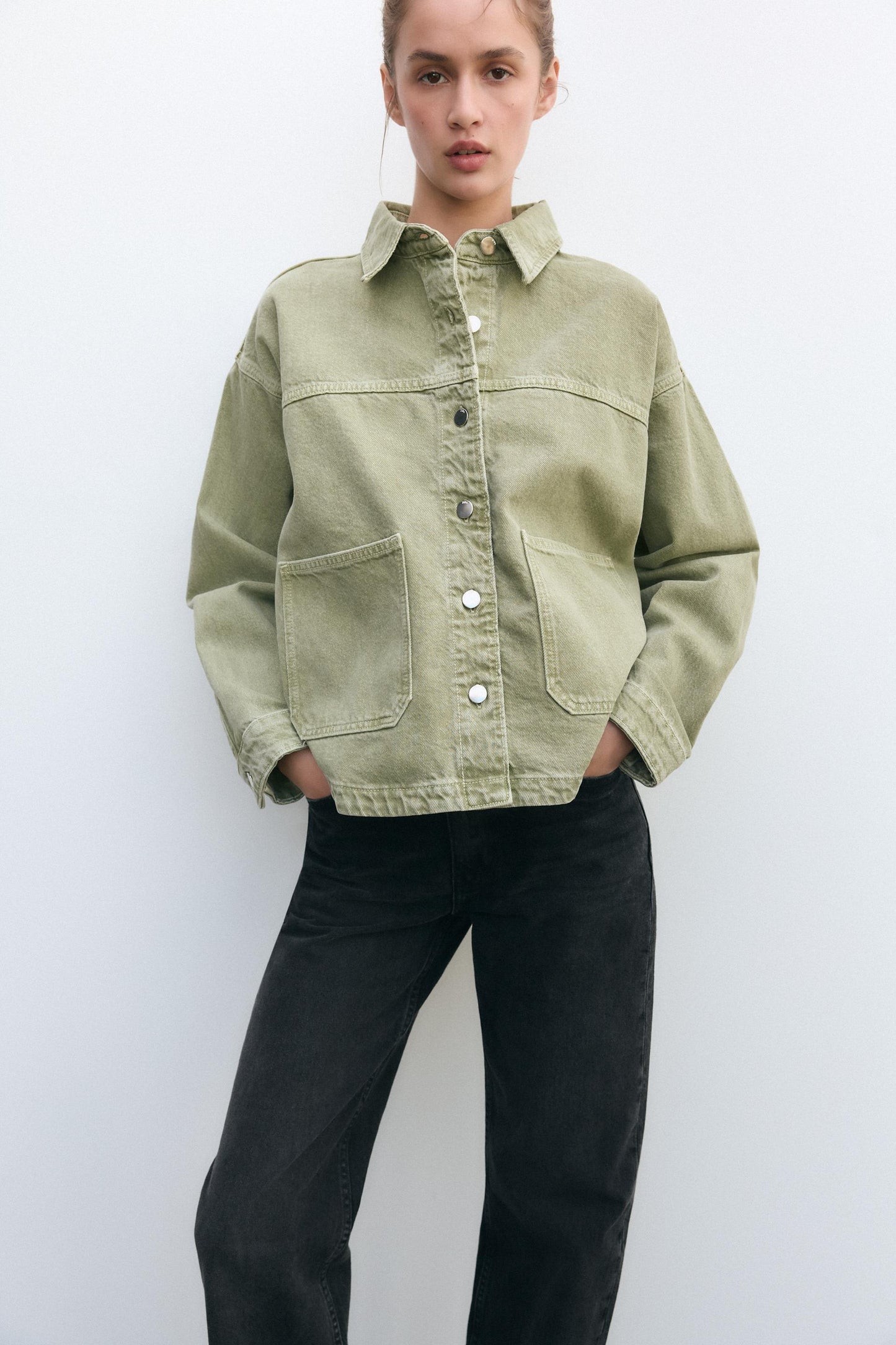 Classic Khaki Denim Jacket for Everyday Style