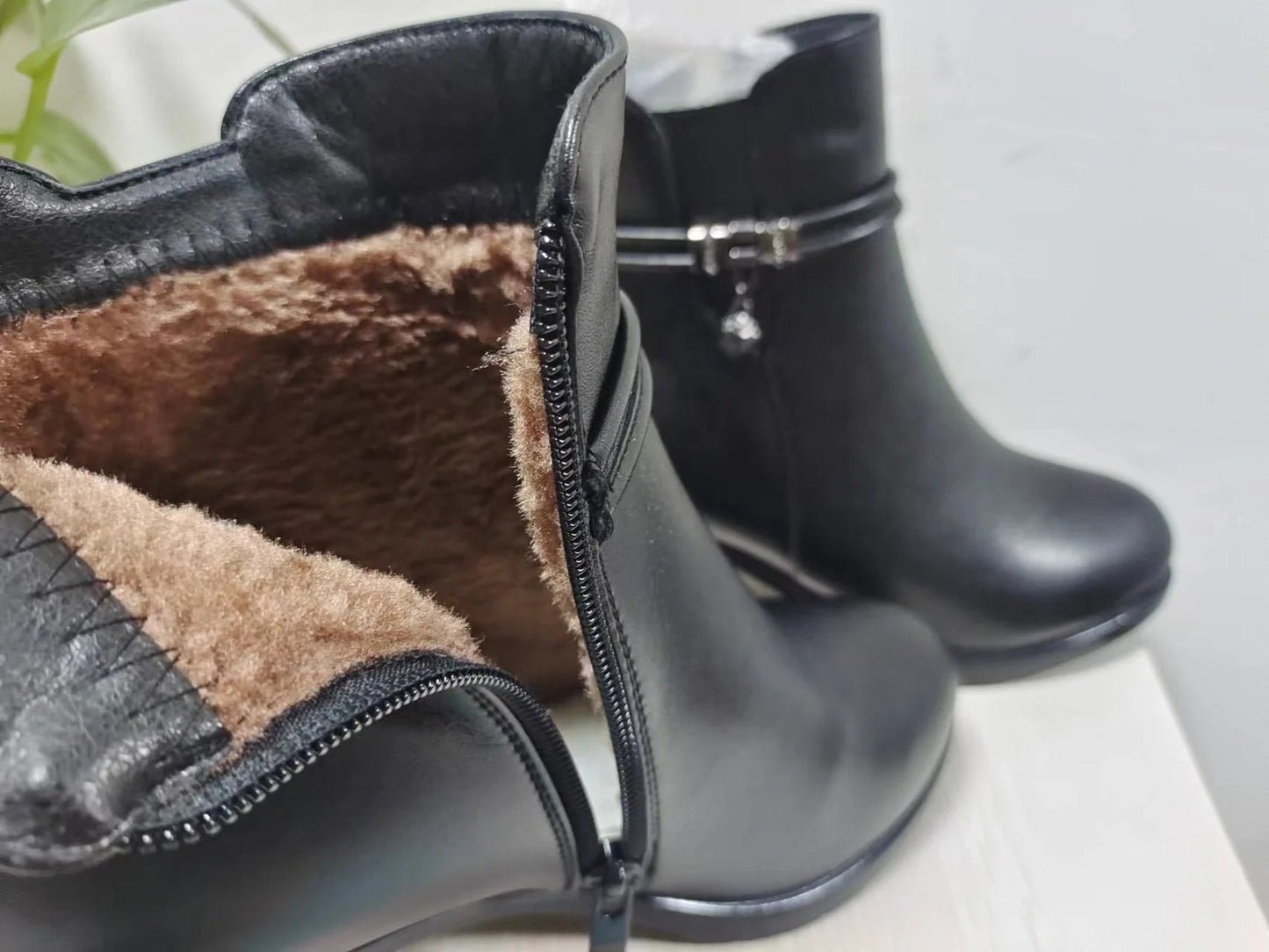 Elegant Fleece-Lined Ankle Boots with Side Zipper Closure
