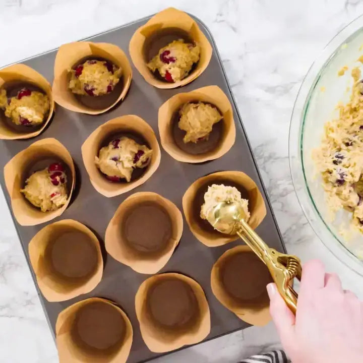 BakeBliss™ - Tulip-Shaped Baking Cups for Elegant Treats