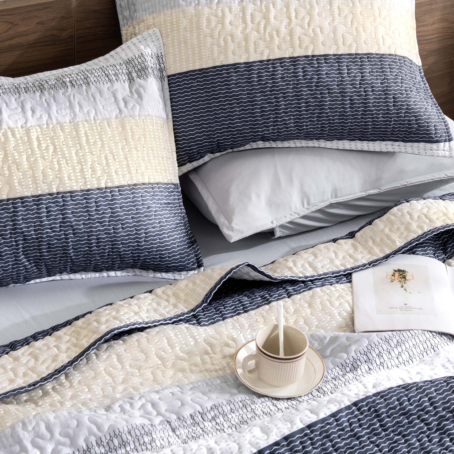Striped Quilt Set with Cozy Cloudlike Comfort