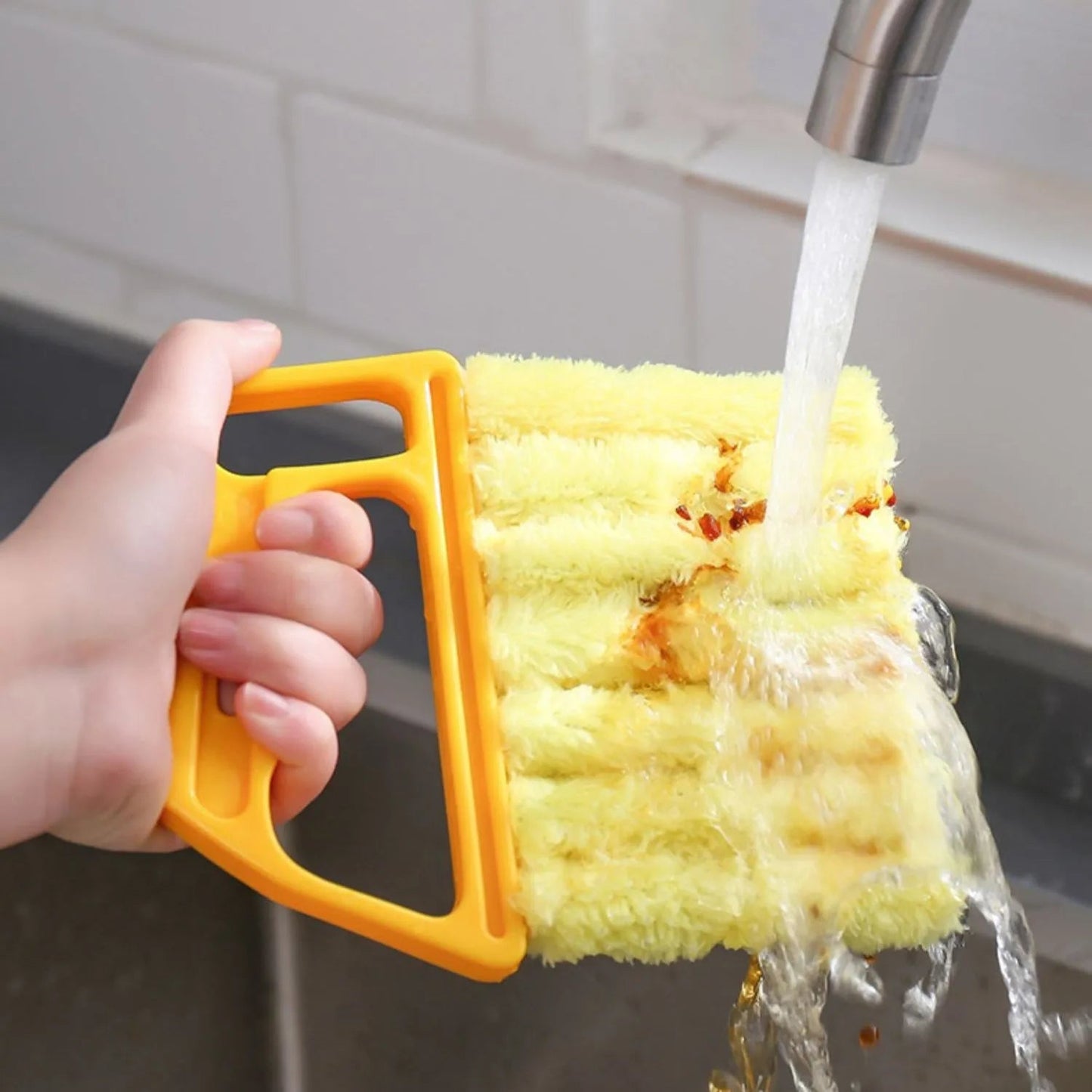 ClearView™ Washable Microfiber Window Dust Cleaner