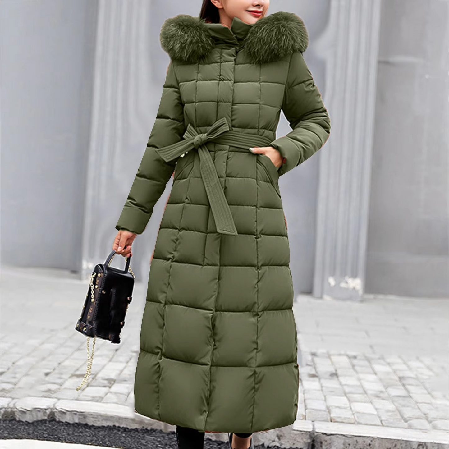 Stylish Long Puffer Coat with Faux Fur Collar