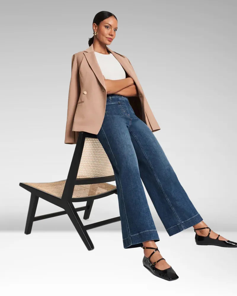 Women's high-waisted wide-leg jeans