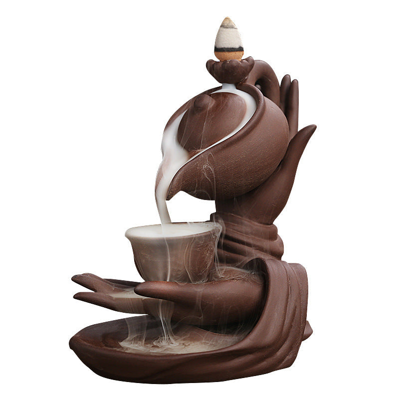 Zen-Inspired Handheld Teapot for Aromatherapy and Relaxation