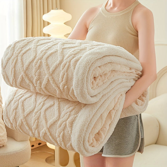 CozyNest™ - Soft Coral Fleece Throw Blanket for Year-Round Comfort