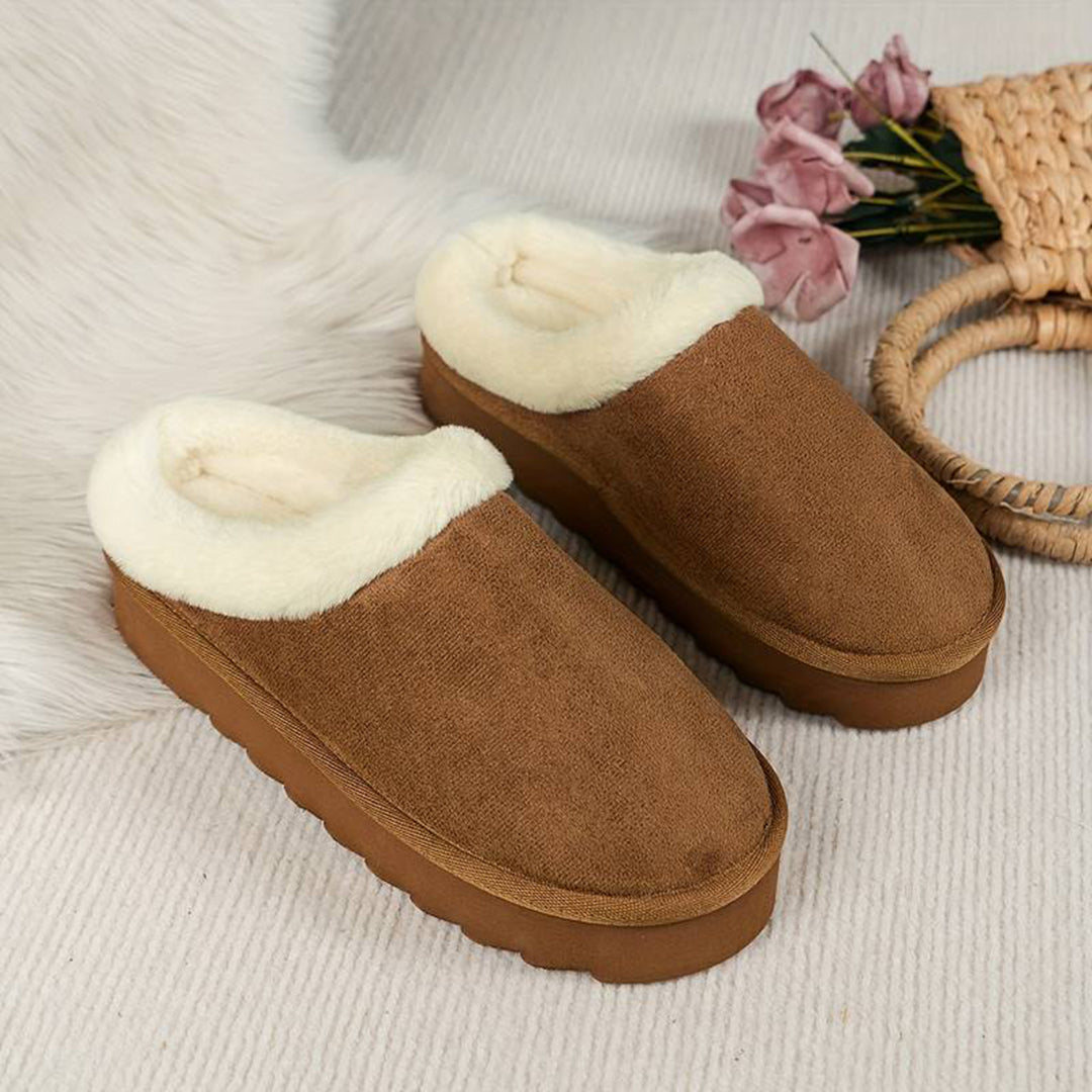 Cozy Fleece-Lined Slip-On Women's Slippers