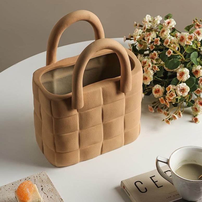 Elegant Ceramic Cecile Vase for Modern Home Decor