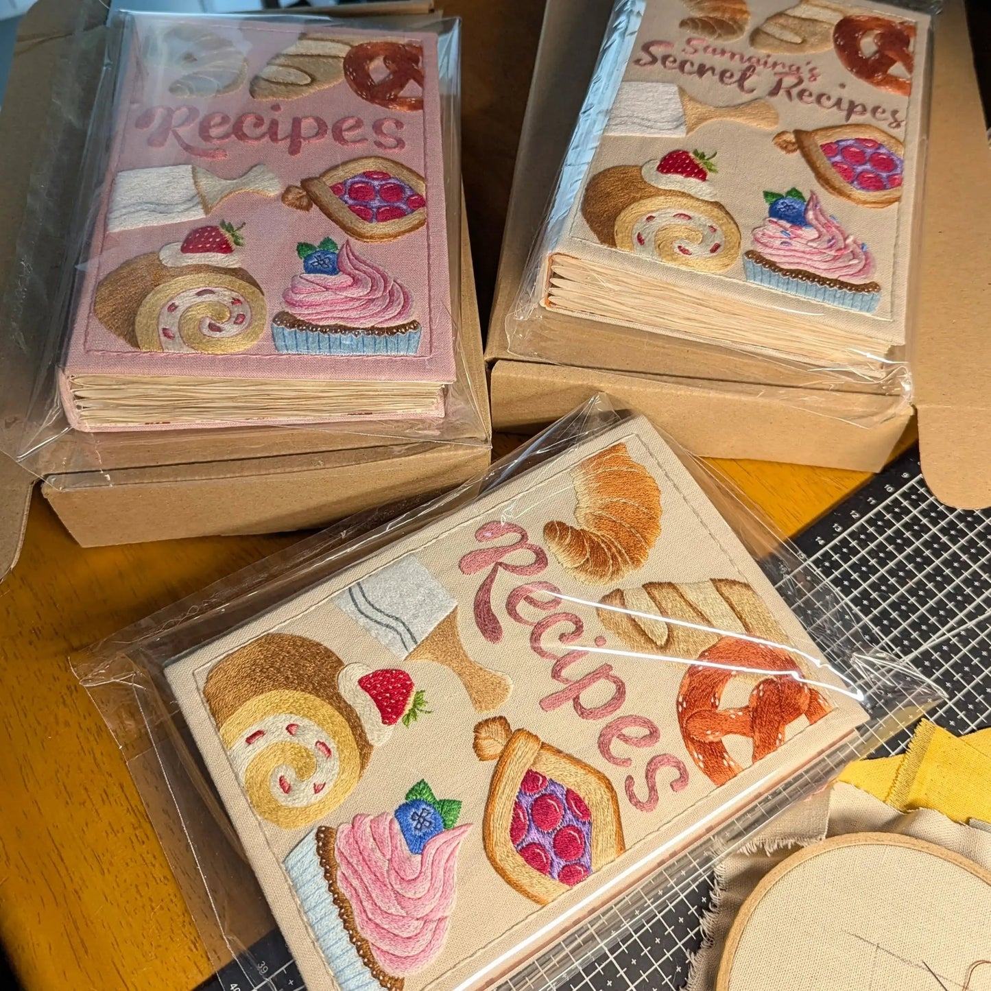 Culina™ - Embroidered Splash-Proof Recipe Book