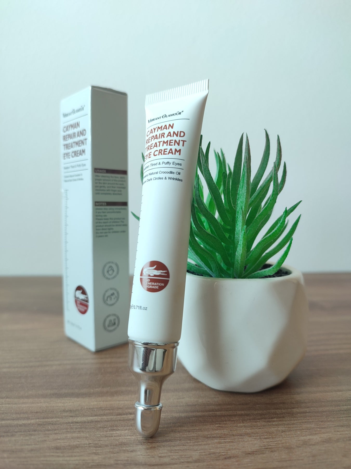 EyeShine™ - Hydrating Eye Cream for Radiant Skin