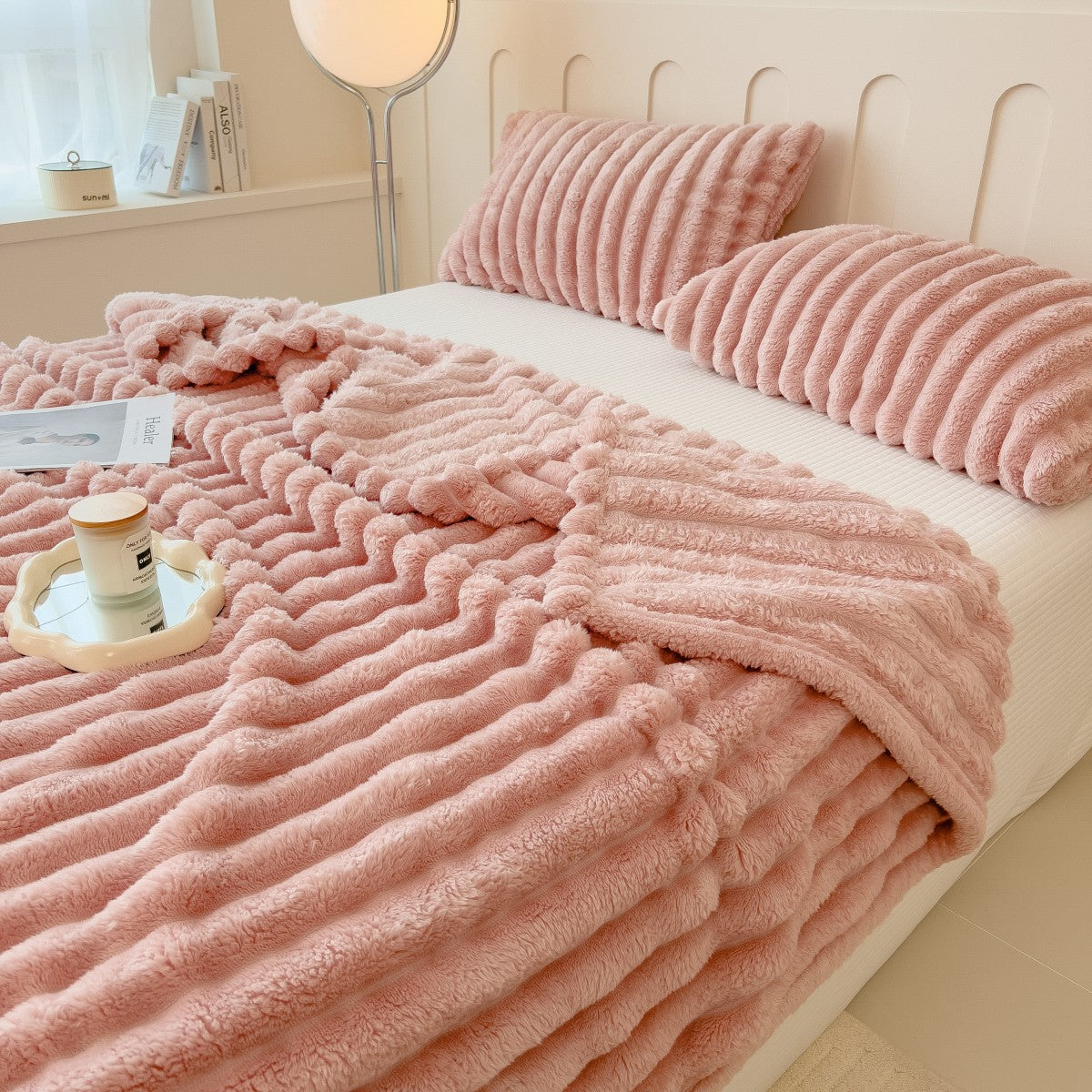 SnugDream™ - Cozy Fitted Sheet Plush Blanket for Ultimate Comfort