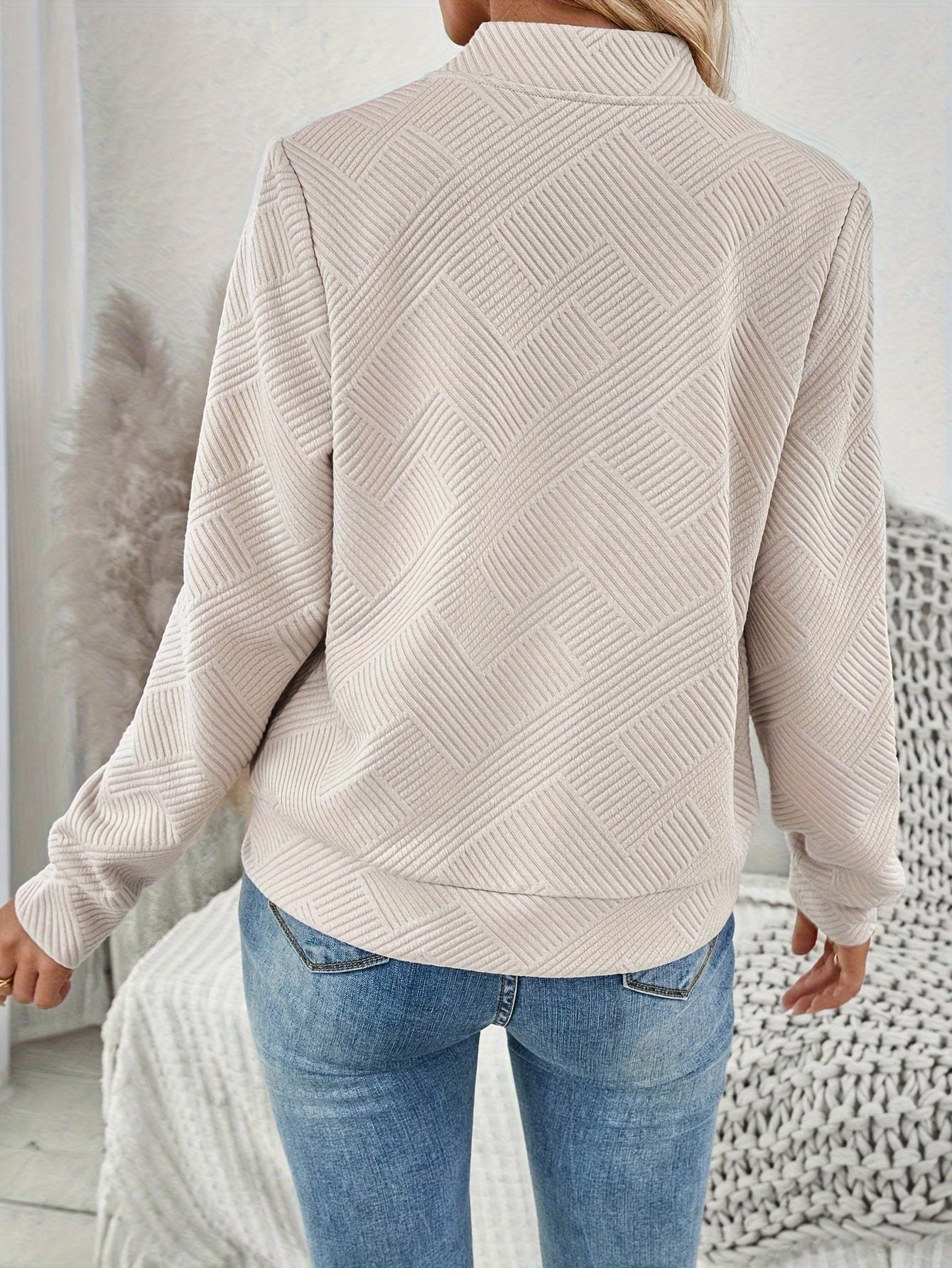 Textured Zip-Up Jacket for Women Elegant Everyday Style